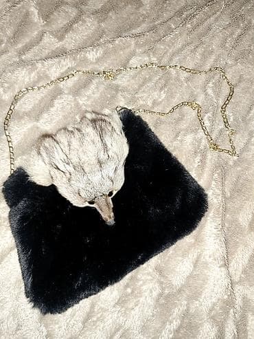 1 defe taxılıb 25 azn alinib 14 azn satilir Teze qalib içidə deridi lalafo.az -da 1 defe taxılıb 25 azn alinib 14 azn satilir Teze qalib içidə deridi