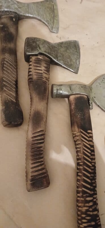 İşlənmiş Odun baltası, Polad, 2,5 kq, Ünvandan götürmə lalafo.az -da İşlənmiş Odun baltası, Polad, 2,5 kq, Ünvandan götürmə