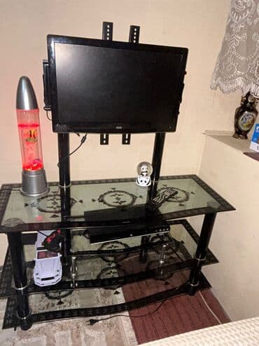 İşlənmiş, Düz TV altlığı, Polkalı, Şüşəli lalafo.az -da İşlənmiş, Düz TV altlığı, Polkalı, Şüşəli