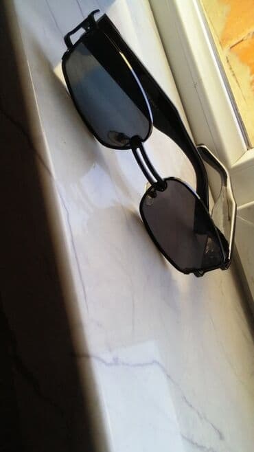 Çox gözəl eynəkdi. Sevərək istifadə elədim . Sadəcə Kənarında olan lalafo.az -da Çox gözəl eynəkdi. Sevərək istifadə elədim . Sadəcə Kənarında olan