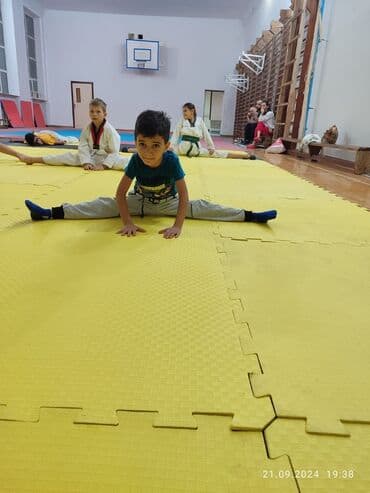 İdman döşəkləri və xalçaları: Sarı qara tatami 16 azn göy qırmızı 17azn lalafo.az -da — 6 İdman döşəkləri və xalçaları: Sarı qara tatami 16 azn göy qırmızı 17azn — 6