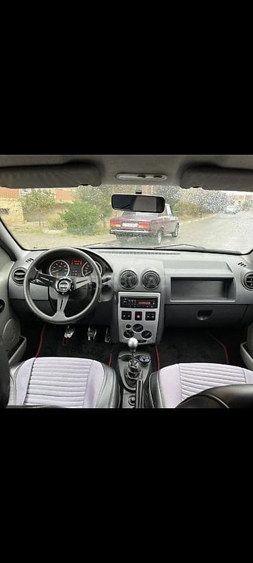 Renault Logan sedan – qara rəng - Kuzov: 4 qapılı sedan at lalafo.az — 6 Renault Logan sedan – qara rəng - Kuzov: 4 qapılı sedan — 6