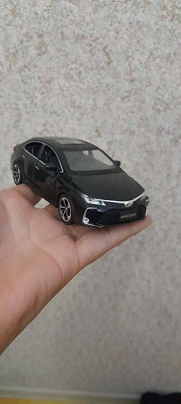 1:32 Ölçü Təzə səsli işıqlı Toyota Corolla Modeli Problemi yoxdur lalafo.az -da 1:32 Ölçü Təzə səsli işıqlı Toyota Corolla Modeli Problemi yoxdur