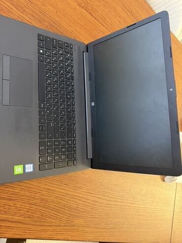 HP noutbuk - Model: HP 250 G7 (etiketlər və alt hissədəki məlumat lalafo.az -da HP noutbuk - Model: HP 250 G7 (etiketlər və alt hissədəki məlumat