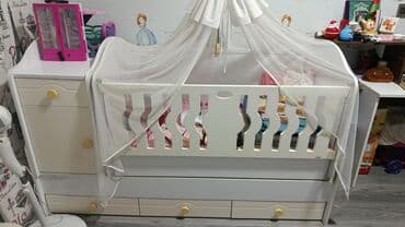 Oğlan və qız üçün, İşlənmiş, Dördbucaq, Beşik, Matras ilə, Yellənmə mexanizmsiz lalafo.az -da Oğlan və qız üçün, İşlənmiş, Dördbucaq, Beşik, Matras ilə, Yellənmə mexanizmsiz