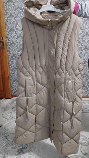 Balonka jilet.50 manata alınıb 1 dəfə geyinilib.İdeal vəziyyətdədir lalafo.az -da Balonka jilet.50 manata alınıb 1 dəfə geyinilib.İdeal vəziyyətdədir