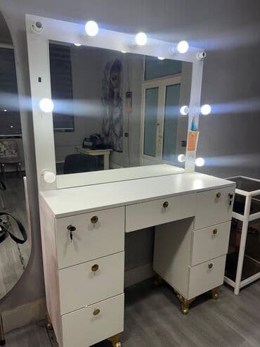 Düz masa, Siyirməli, Polkasız, Laminat, Kredit yoxdur lalafo.az -da Düz masa, Siyirməli, Polkasız, Laminat, Kredit yoxdur