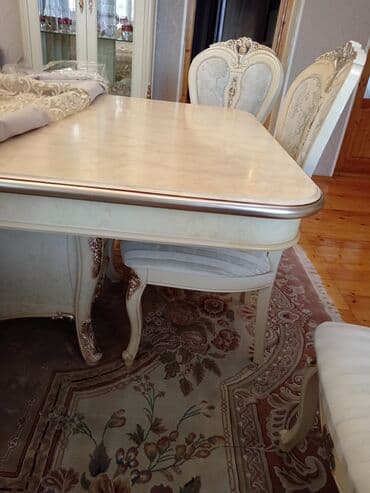 Qonaq otağı üçün, İşlənmiş, Açılmayan, Dördbucaq masa lalafo.az -da Qonaq otağı üçün, İşlənmiş, Açılmayan, Dördbucaq masa