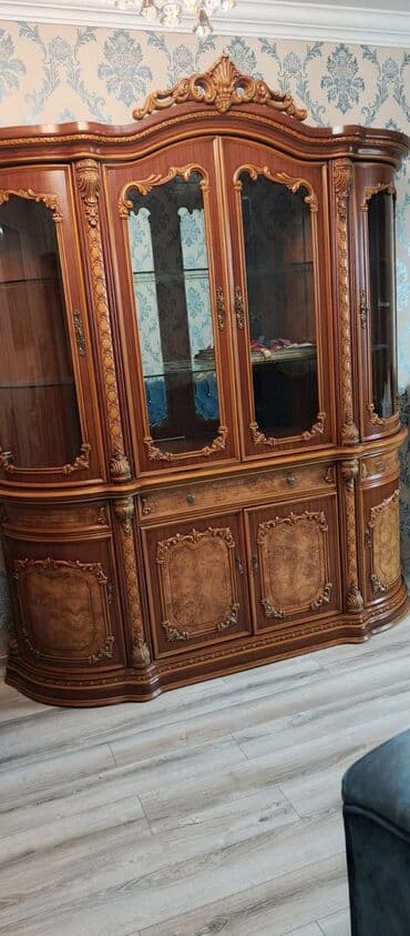 Şüşəli dolab vitrini lalafo.az -da Şüşəli dolab vitrini