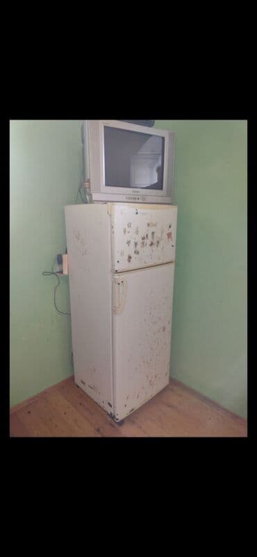 Soyuducu televizorla bir yerdə satılır.qiyməti 200 AZN lalafo.az -da Soyuducu televizorla bir yerdə satılır.qiyməti 200 AZN