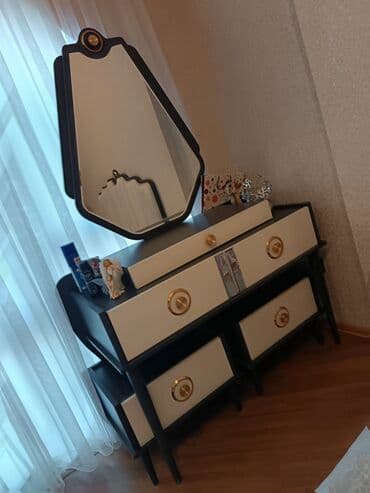 Güzgülü lalafo.az -da Güzgülü