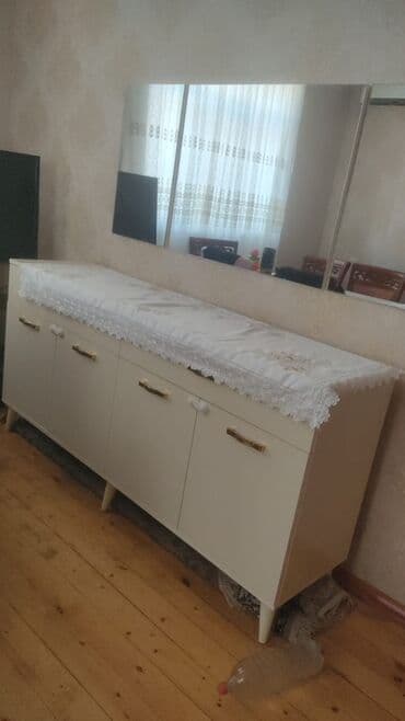 Güzgülü lalafo.az -da Güzgülü