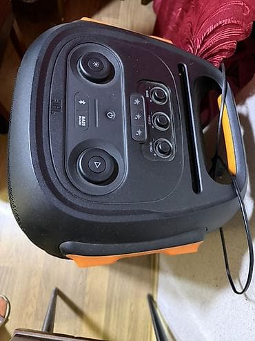 JBL Kolonka, Növ - Portativ, rəng - Qara lalafo.az -da JBL Kolonka, Növ - Portativ, rəng - Qara