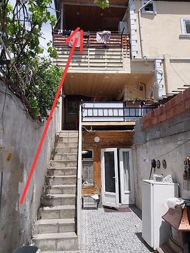 Kirayə üçün ayrıca girişli mansard tipli studiya - Üst mərtəbədə lalafo.az -da Kirayə üçün ayrıca girişli mansard tipli studiya - Üst mərtəbədə