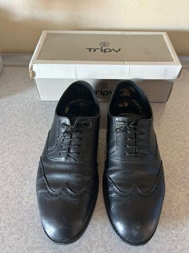 Tripy klassik kişi ayaqqabısı - Rəng: qara - Model: broq (uzəri lalafo.az -da Tripy klassik kişi ayaqqabısı - Rəng: qara - Model: broq (uzəri