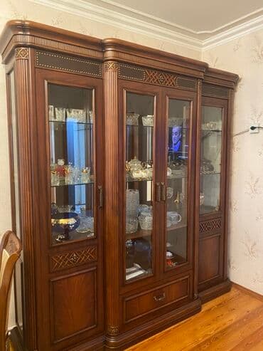 Şüşəli dolab vitrini lalafo.az -da Şüşəli dolab vitrini