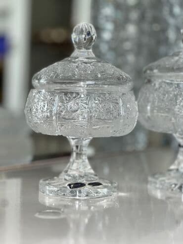 Iki ferqli konfet qabi Bomehia crystal Tezedir Две конфетницы lalafo.az -da Iki ferqli konfet qabi Bomehia crystal Tezedir Две конфетницы