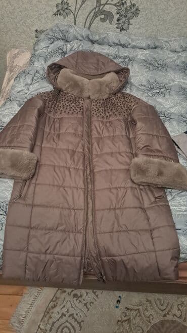 Qadın qış palto/kurtkası - Rəng: tünd bej/şokolad tonlarında - Uzun lalafo.az -da Qadın qış palto/kurtkası - Rəng: tünd bej/şokolad tonlarında - Uzun