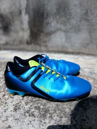 Butslar Ölçü: 40, İşlənmiş lalafo.az -da Butslar Ölçü: 40, İşlənmiş