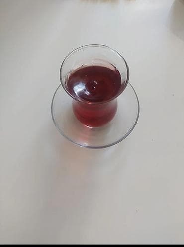 Armudu stəkan formasında şam.bir dəfə şami yandırılıb.yeni işlənib lalafo.az -da Armudu stəkan formasında şam.bir dəfə şami yandırılıb.yeni işlənib