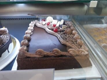 Ləpələr: Məhsul: Şirniyyat vitrini üçün müxtəlif tortlar Təsvir: - Şokoladlı lalafo.az -da — 1 Ləpələr: Məhsul: Şirniyyat vitrini üçün müxtəlif tortlar Təsvir: - Şokoladlı — 1