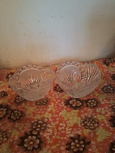 Хрустальные вазы новые старинные одна штука 20 ман lalafo.az -da Хрустальные вазы новые старинные одна штука 20 ман