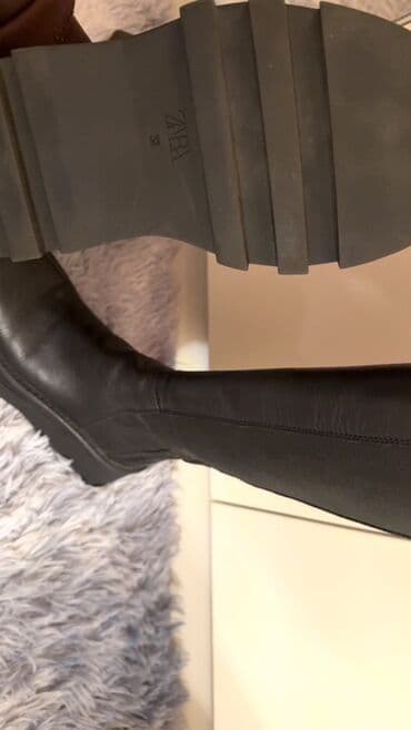 ZARA qadın çəkmələri - Rəng: qara - Model: uzun borulu, qalın lalafo.az -da ZARA qadın çəkmələri - Rəng: qara - Model: uzun borulu, qalın