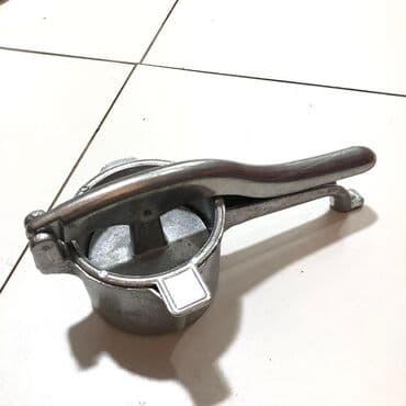 Məhsul: Mexaniki sitrus şirəçəkən (pres) Təsvir: - Güclü tökmə metal lalafo.az -da Məhsul: Mexaniki sitrus şirəçəkən (pres) Təsvir: - Güclü tökmə metal