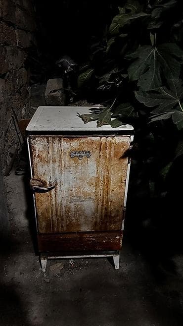 Retro “Саратов” soyuducu (SSR istehsalı) - Tək qapılı, kompressorlu lalafo.az -da Retro “Саратов” soyuducu (SSR istehsalı) - Tək qapılı, kompressorlu