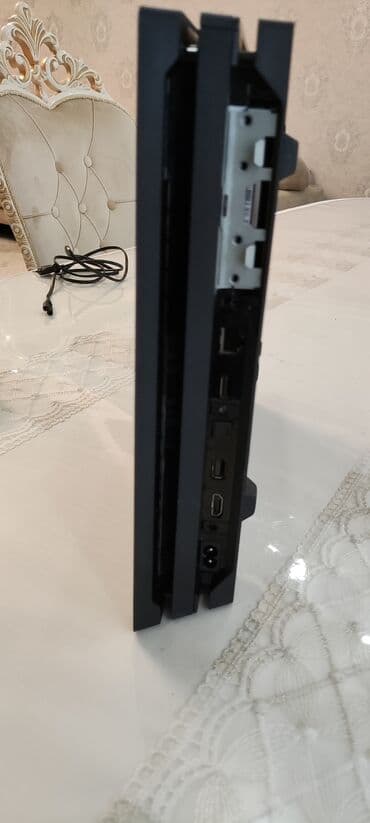 PlayStation 4 Pro oyun konsolu tam ideal vəziyyətdədir. heç bir lalafo.az -da PlayStation 4 Pro oyun konsolu tam ideal vəziyyətdədir. heç bir
