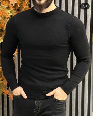 Kişi sviteri – qara rəng, uzunqol, kruq-yaxa. - Minimalist dizayn lalafo.az -da Kişi sviteri – qara rəng, uzunqol, kruq-yaxa. - Minimalist dizayn