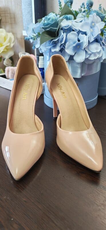 Tuflilər, Ölçü: 38, rəng - Bej, İşlənmiş lalafo.az -da Tuflilər, Ölçü: 38, rəng - Bej, İşlənmiş