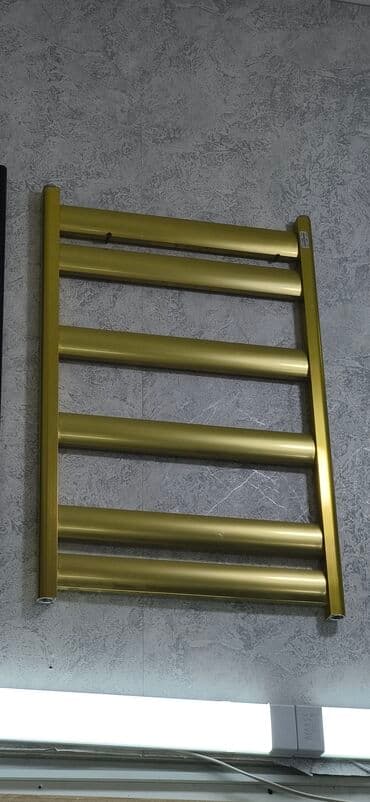 Qızılı rəngdə hamam üçün dəsmal qızdırıcısı (radiator). - Nərdivan lalafo.az -da Qızılı rəngdə hamam üçün dəsmal qızdırıcısı (radiator). - Nərdivan