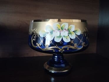 Ən azı 30 yaşı var. işlənməyib. çox gözəl görünüşlü və əla keyfiyyətli lalafo.az -da Ən azı 30 yaşı var. işlənməyib. çox gözəl görünüşlü və əla keyfiyyətli