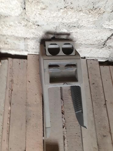 Avtomobil üçün orta konsol paneli - Rəng: boz - Material: sərt lalafo.az -da Avtomobil üçün orta konsol paneli - Rəng: boz - Material: sərt