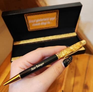 Şəxsi adla fərdiləşdirilən dəbli qələm seti - Qara korpus və qızılı lalafo.az -da Şəxsi adla fərdiləşdirilən dəbli qələm seti - Qara korpus və qızılı