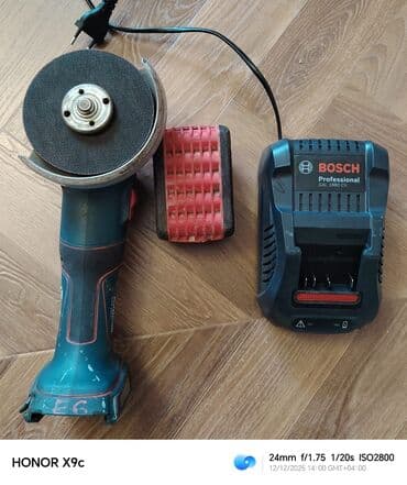 Bosch Professional GWS 18V-LI akkumulyatorlu bucaqslı drel (UQŞ) seti lalafo.az -da Bosch Professional GWS 18V-LI akkumulyatorlu bucaqslı drel (UQŞ) seti