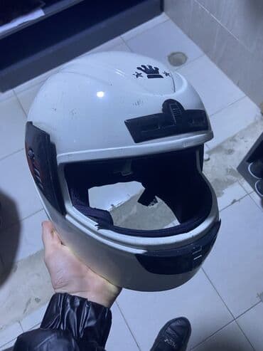 Ağ rəngli moto dəbilqə - Tip: Tam üzlü (full-face) dəbilqə - Rəng lalafo.az -da Ağ rəngli moto dəbilqə - Tip: Tam üzlü (full-face) dəbilqə - Rəng