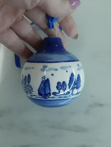 Сувенир елочная игрушка. Привозная с Голландии. Фарфор. Ручная работа lalafo.az -da Сувенир елочная игрушка. Привозная с Голландии. Фарфор. Ручная работа