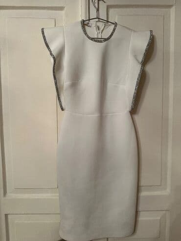 Yenidir.Geyinilmeyib. S razmerdir lalafo.az -da Yenidir.Geyinilmeyib. S razmerdir