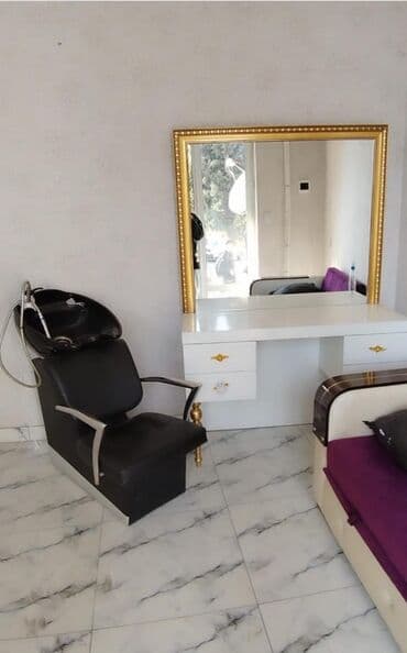 Salam. Salon ucun sac moykasi ve qabag guzgusu. Moykada cat olub amma lalafo.az -da Salam. Salon ucun sac moykasi ve qabag guzgusu. Moykada cat olub amma