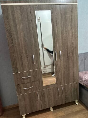 Yeni, Açılan, 3 qapılı Düz dolab, Qarderob, paltar dolabı lalafo.az -da Yeni, Açılan, 3 qapılı Düz dolab, Qarderob, paltar dolabı