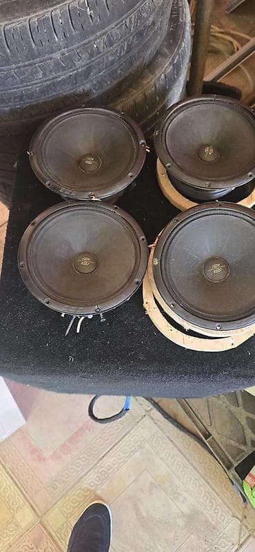 Avtomobil üçün səs sistemi dəsti - 4 ədəd 6.5" midspeaker: ön panel lalafo.az -da Avtomobil üçün səs sistemi dəsti - 4 ədəd 6.5" midspeaker: ön panel