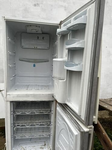 İkiqapılı məişət soyuducusu İşlək vəziyyətdədir aşağı qapısı bağlanmır lalafo.az -da İkiqapılı məişət soyuducusu İşlək vəziyyətdədir aşağı qapısı bağlanmır