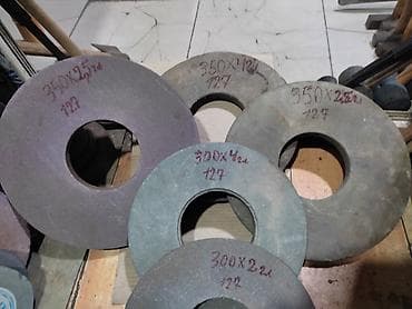 Sənayə daşları – müxtəlif ölçülərdə itiləmə/sürtmə dairələri herenin lalafo.az -da Sənayə daşları – müxtəlif ölçülərdə itiləmə/sürtmə dairələri herenin