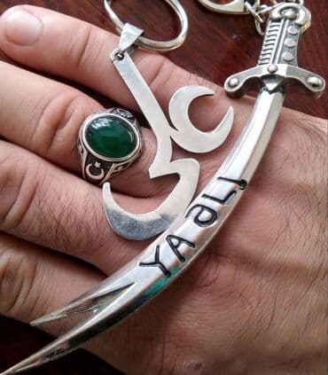 Религиозная бижутерия: Gümüş rəngli aksesuar dəsti. - Zəncir və açarlıq üçün ucluq: Aypara at lalafo.az — 1 Религиозная бижутерия: Gümüş rəngli aksesuar dəsti. - Zəncir və açarlıq üçün ucluq: Aypara — 1