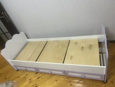 Oğlan və qız üçün, Beşik, Tumba lalafo.az -da Oğlan və qız üçün, Beşik, Tumba