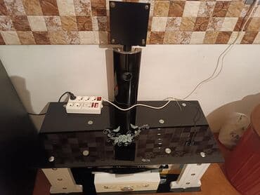 İşlənmiş, Düz TV altlığı, Polkalı, Şüşəli, Rusiya lalafo.az -da İşlənmiş, Düz TV altlığı, Polkalı, Şüşəli, Rusiya