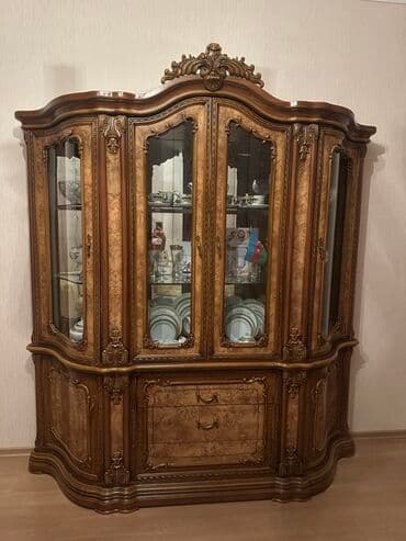 Şüşəli dolab vitrini lalafo.az -da Şüşəli dolab vitrini