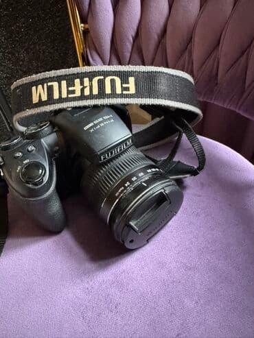 Fujifilm FinePix HS25EXR fotoaparat - 30x optik zum (24–720 mm ekv.) lalafo.az -da Fujifilm FinePix HS25EXR fotoaparat - 30x optik zum (24–720 mm ekv.)